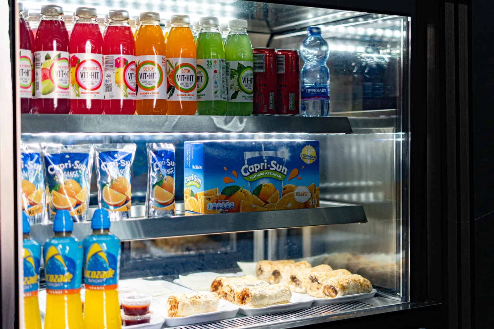 Cold drinks display