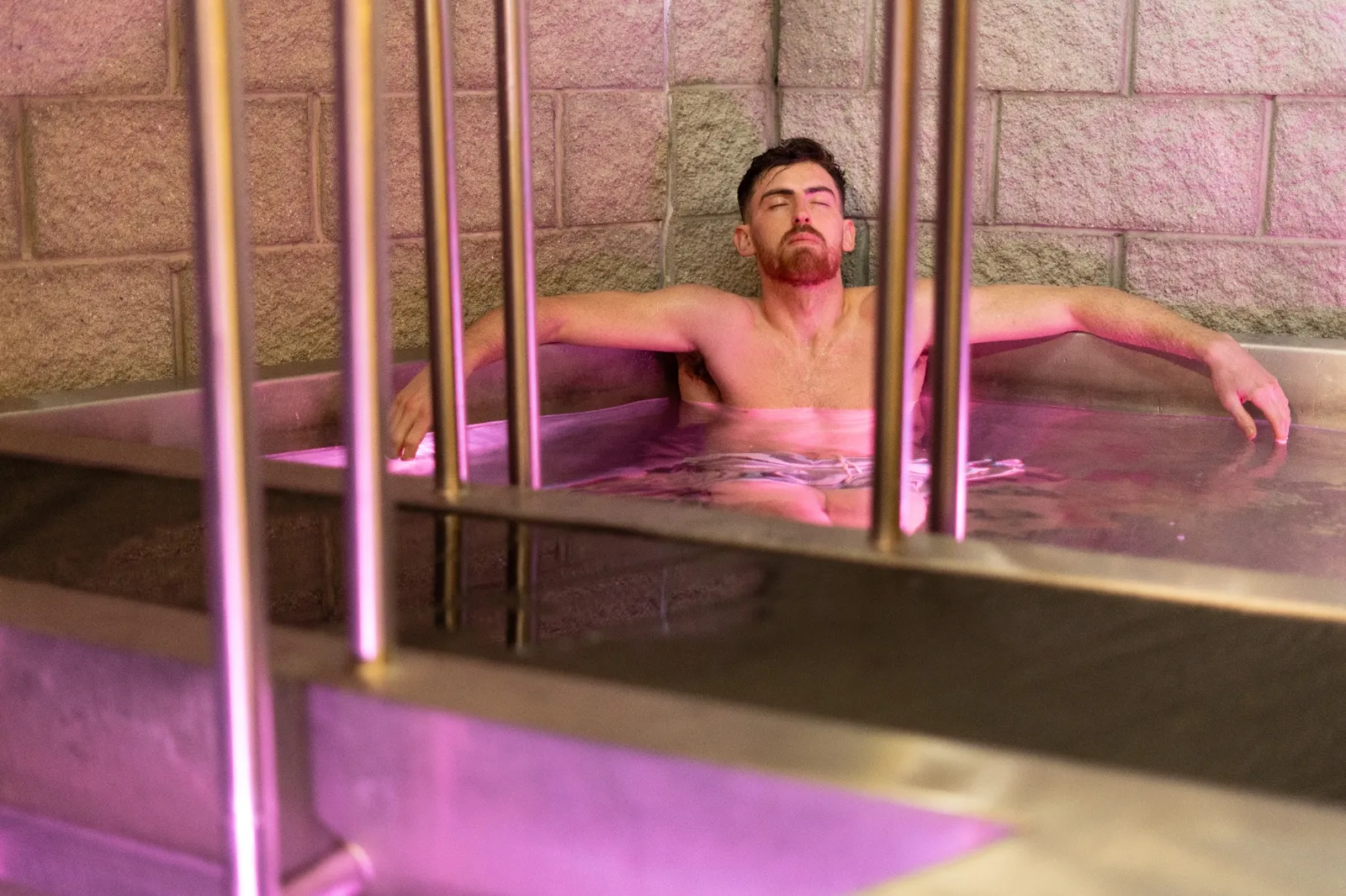 Jacuzzi at HQ Recovery